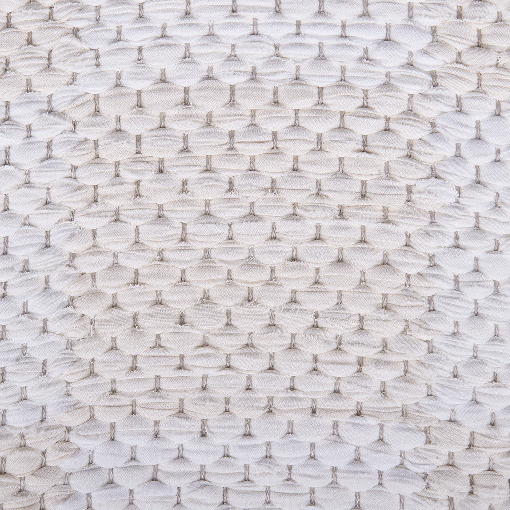 Double Weave Chequered, 1 sq. white mix 100, 101; 2 sq. white mix 102, 104; natural yarn <a href="/wp/wp-content/gallery/collection-white/99.jpg">Click to large</a>