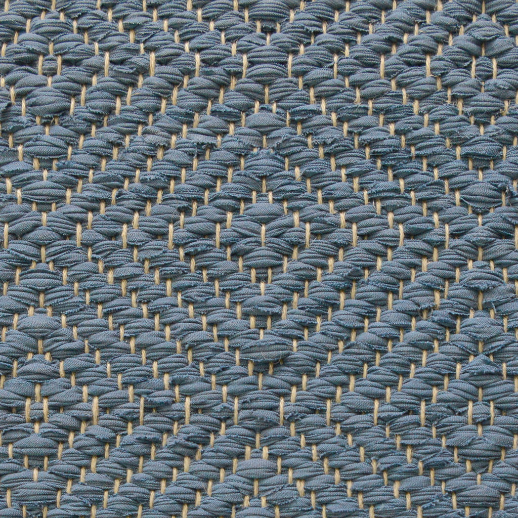 Big Diamond Twill, blue-grey 169/1; natural yarn <a href="/wp/wp-content/gallery/collection-archipelago/7_resize.jpg">Click to large</a>