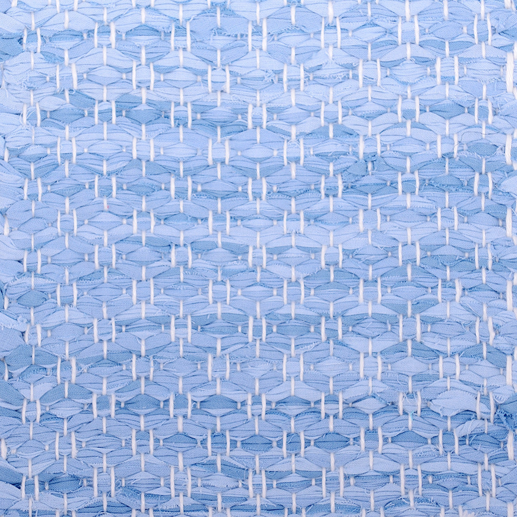 <p>Rosepath, light blue mix 500, 500/1, 501, 501/1; yarn - white</p>