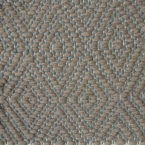 <p>Dual Diamond Twil, main beige 0477, inside light grey 0433 on the white yarn</p>