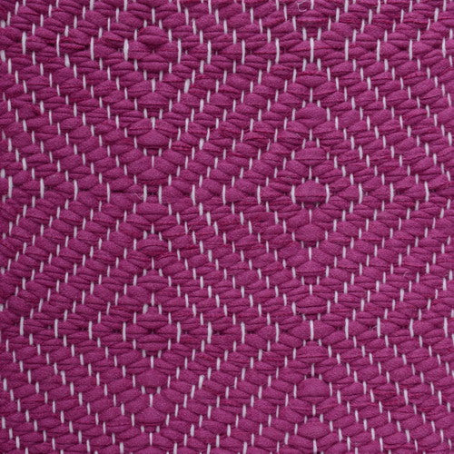 <p>Big Diamond Twill, purple H479 on the white yarn</p>