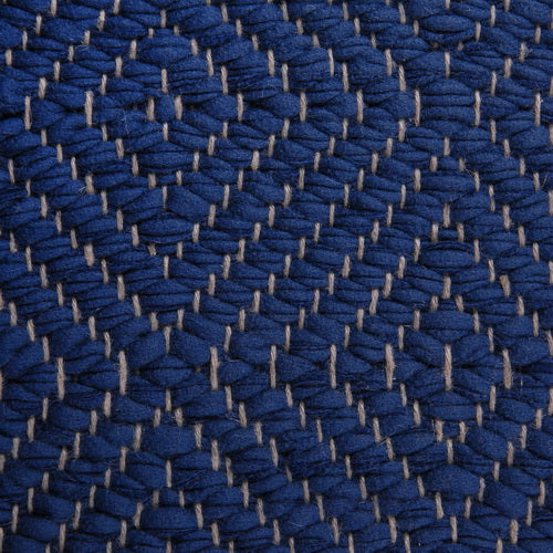 <p>Big Diamond Twill, dark blue H493 on the natural yarn</p>