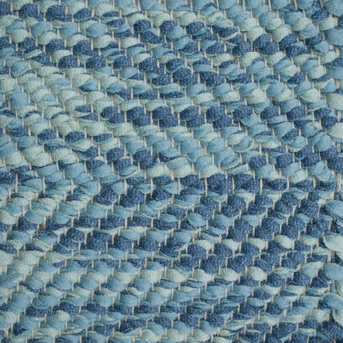 <p>Herringbone, blue mix 0513, 0514, 0515 on the natural yarn</p>