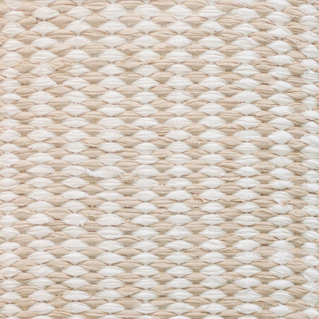 Draell, beige 216, white 101 <a href="/wp/wp-content/gallery/collection-favourites/imgp1076vandra-beskuren-28-aug-2011_0.jpg">Click to large</a>