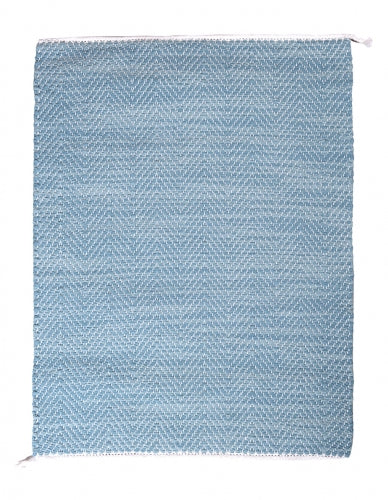 vertical-herringbone-white-yarn